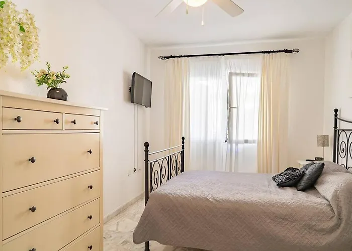 Dinastia Cristianos ארונה