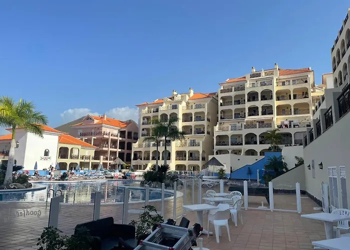 Dinastia Cristianos דירה