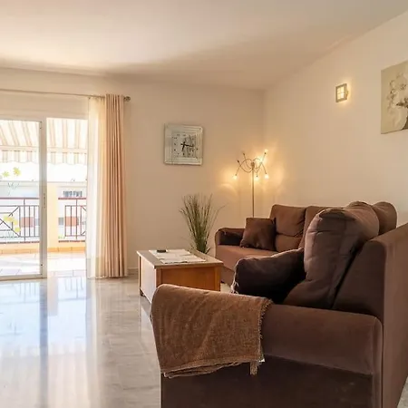 Dinastia Cristianos Apartman Arona