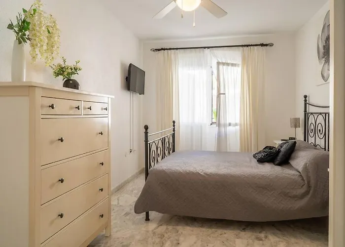 Dinastia Cristianos 阿罗纳